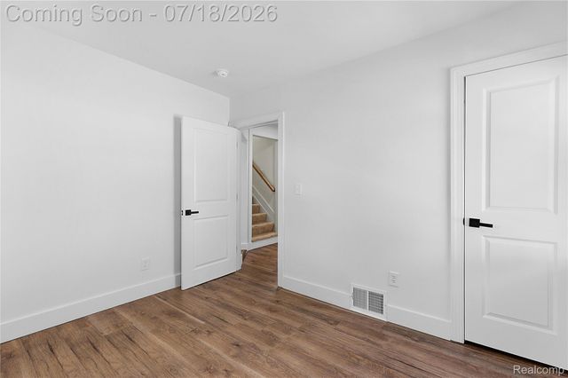 8132 Cadillac Avenue, Warren, MI 48089