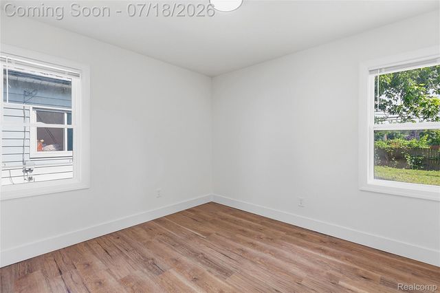 8132 Cadillac Avenue, Warren, MI 48089