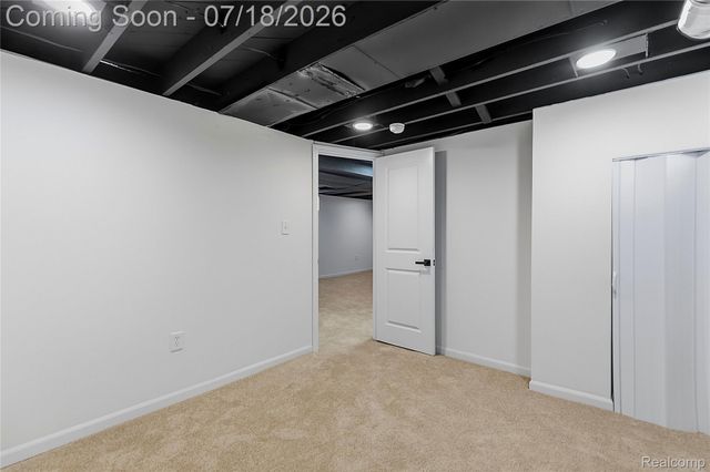 8132 Cadillac Avenue, Warren, MI 48089