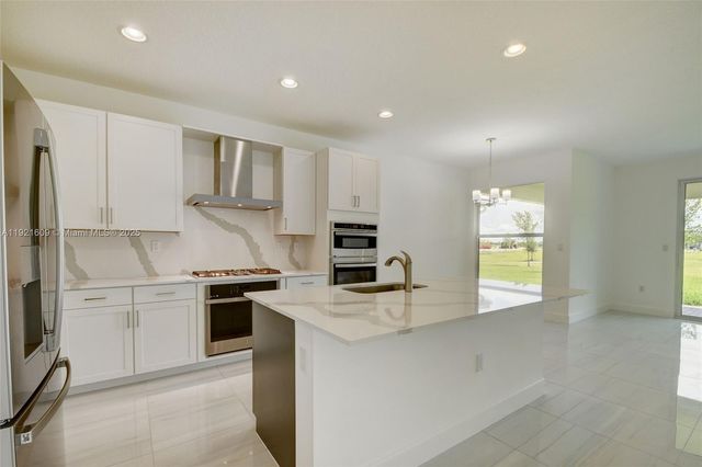 1366 Harvester Xing, Loxahatchee, FL 33470