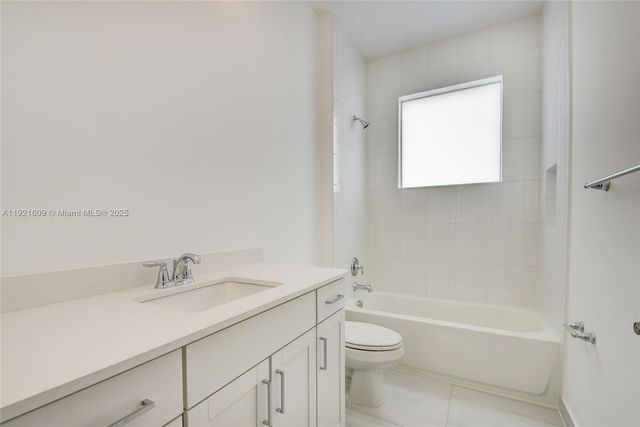 1366 Harvester Xing, Loxahatchee, FL 33470