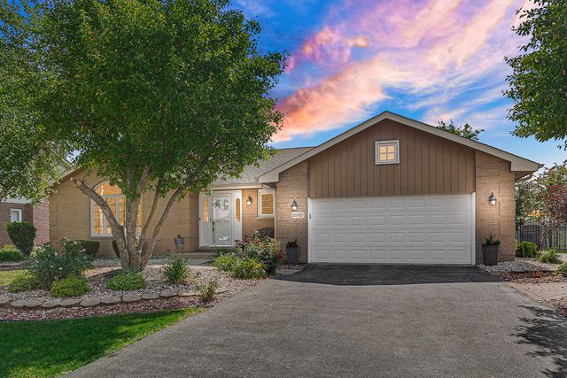 20357 S Hunter Drive, Frankfort, IL 60423