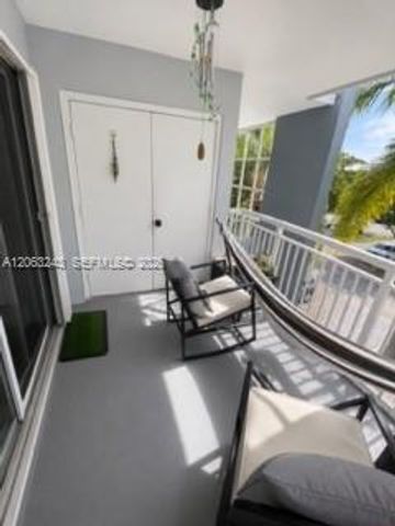 8520 SW 212th Street 305, Cutler Bay, FL 33189