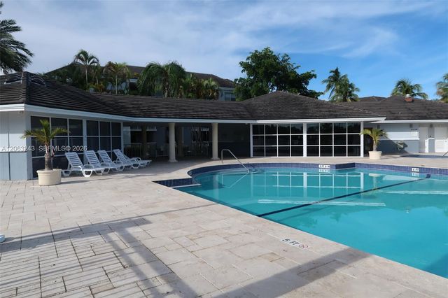 8520 SW 212th Street 305, Cutler Bay, FL 33189