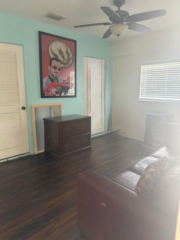 4440 NE 4th Avenue, Deerfield Beach, FL 33064