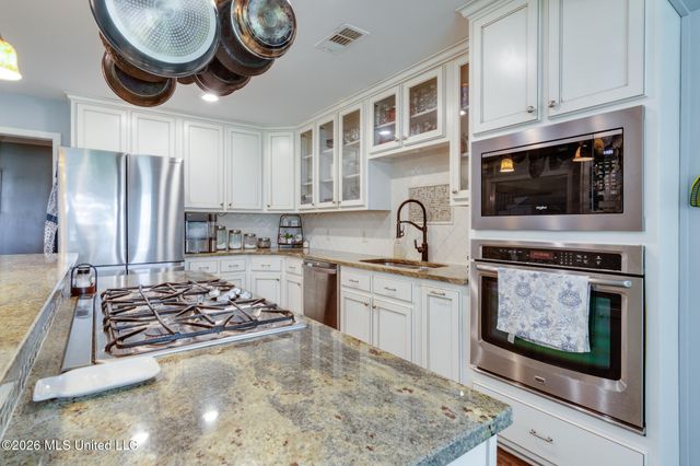 993 Quinn Road, Byhalia, MS 38611