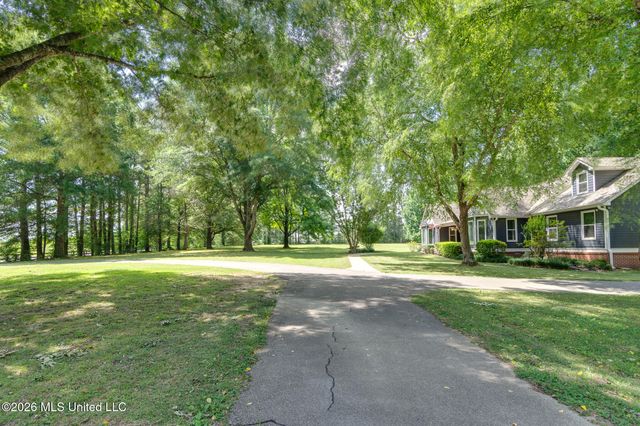 993 Quinn Road, Byhalia, MS 38611