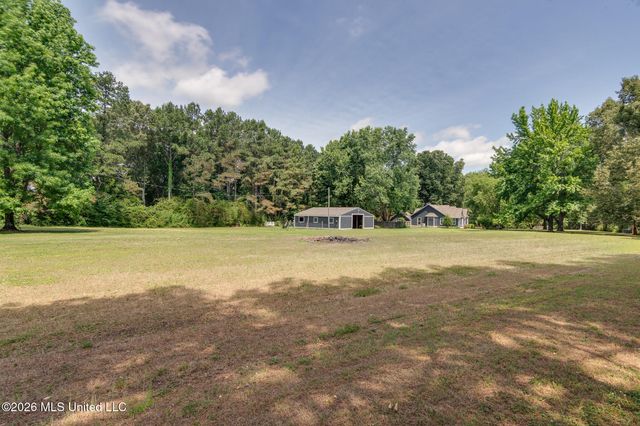 993 Quinn Road, Byhalia, MS 38611