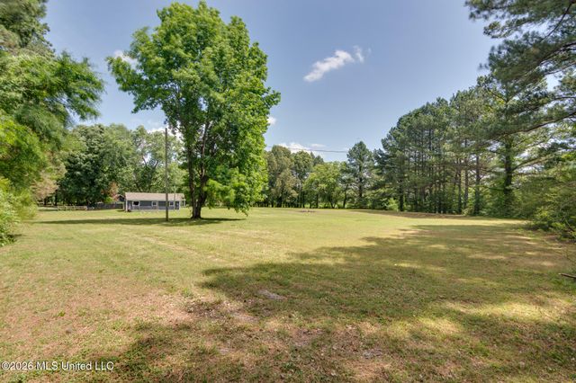 993 Quinn Road, Byhalia, MS 38611
