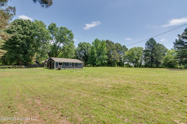 993 Quinn Road, Byhalia, MS 38611