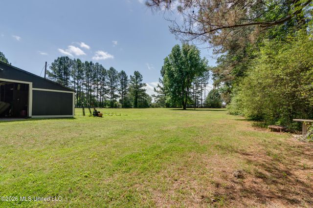 993 Quinn Road, Byhalia, MS 38611