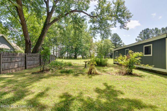993 Quinn Road, Byhalia, MS 38611