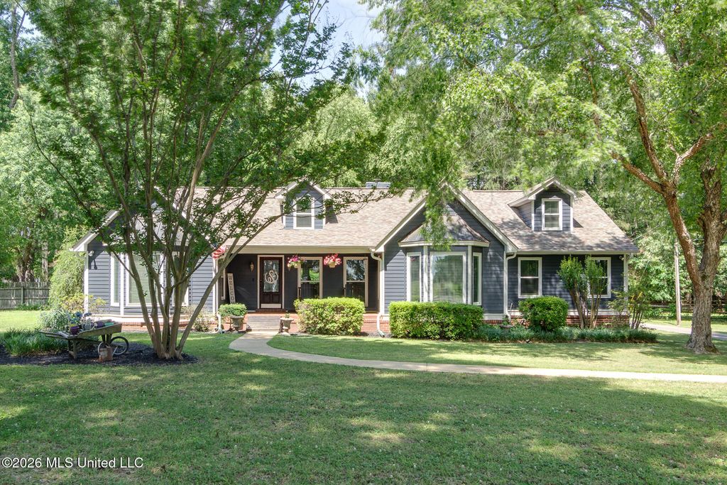 993 Quinn Road, Byhalia, MS 38611