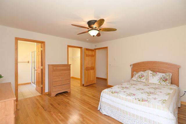 863 River Road, Weare, NH 03281