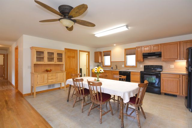 863 River Road, Weare, NH 03281