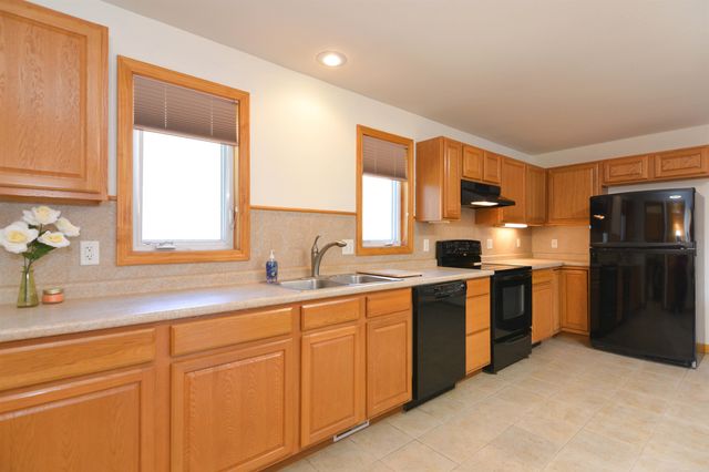 863 River Road, Weare, NH 03281