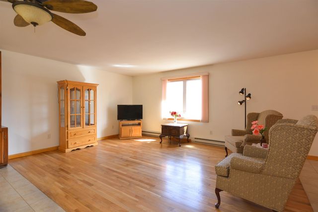863 River Road, Weare, NH 03281
