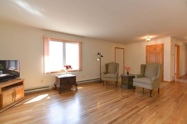 863 River Road, Weare, NH 03281