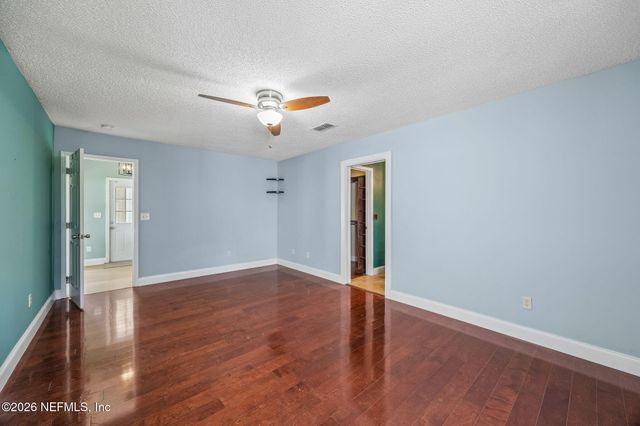 1706 ASTON HALL Drive E, Jacksonville, FL 32246