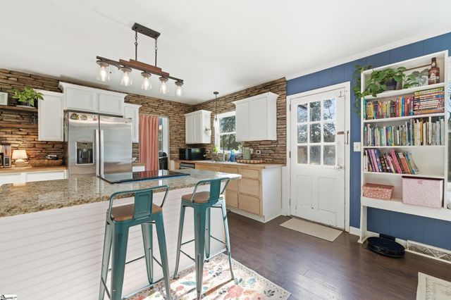 505 Kensington Road, Taylors, SC 29687