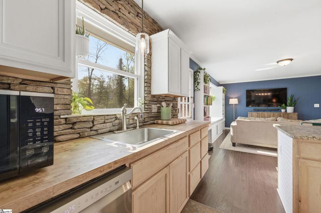 505 Kensington Road, Taylors, SC 29687