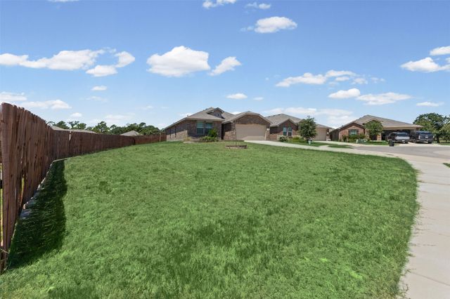 161 Anderson Mill Street, Azle, TX 76020