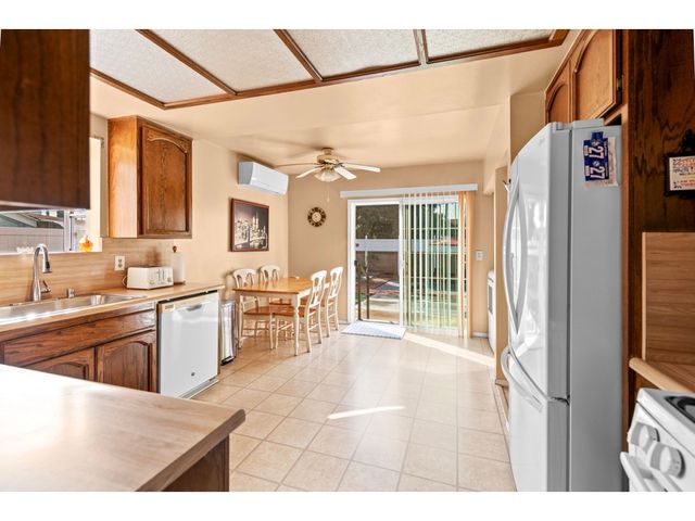 9872 Potter Street, Bellflower, CA 90706