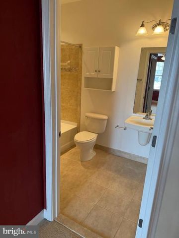 6185 WILLOW PL #105, Bealeton, VA 22712