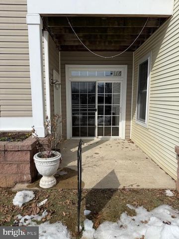 6185 WILLOW PL #105, Bealeton, VA 22712