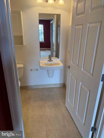 6185 WILLOW PL #105, Bealeton, VA 22712