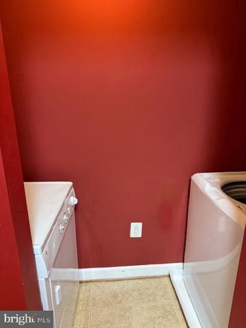 6185 WILLOW PL #105, Bealeton, VA 22712