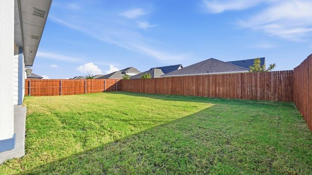 729 Lantana Lane, Pilot Point, TX 76258
