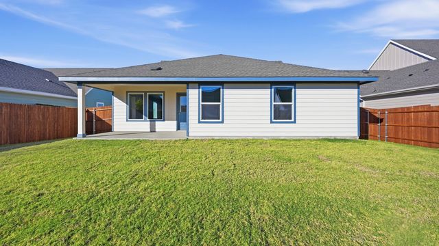 729 Lantana Lane, Pilot Point, TX 76258