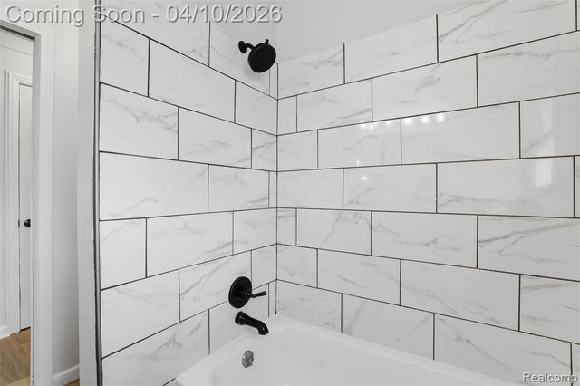 20201 Lancaster Street, Harper Woods, MI 48225