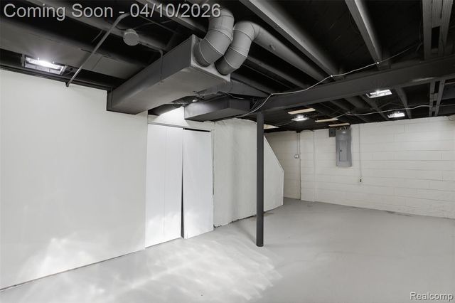 20201 Lancaster Street, Harper Woods, MI 48225