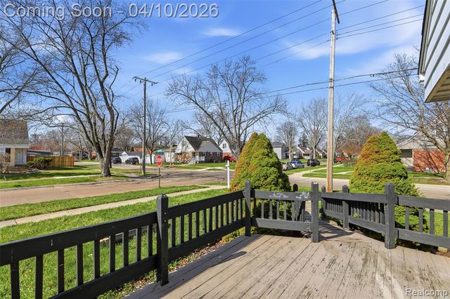 20201 Lancaster Street, Harper Woods, MI 48225