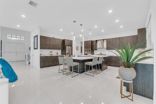 9150 Parkland Bay Drive, Parkland, FL 33076