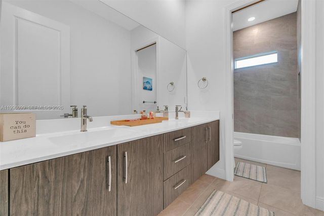 9150 Parkland Bay Drive, Parkland, FL 33076
