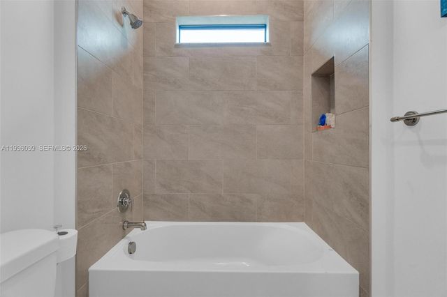 9150 Parkland Bay Drive, Parkland, FL 33076