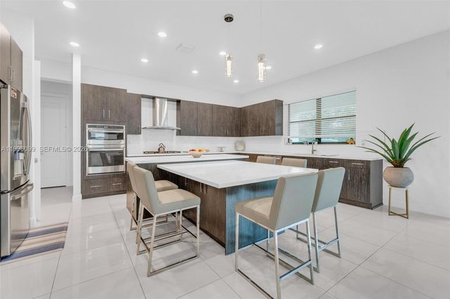 9150 Parkland Bay Drive, Parkland, FL 33076