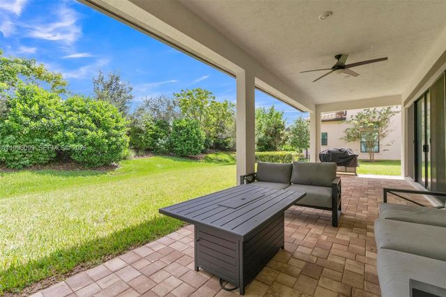 9150 Parkland Bay Drive, Parkland, FL 33076
