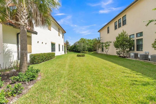 9150 Parkland Bay Drive, Parkland, FL 33076