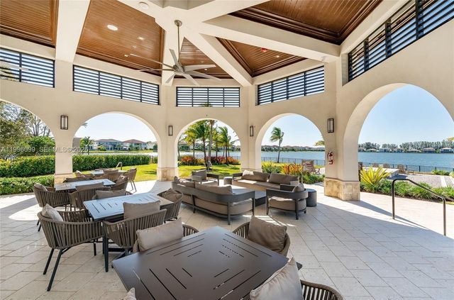 9150 Parkland Bay Drive, Parkland, FL 33076