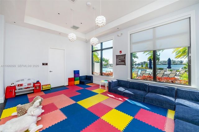9150 Parkland Bay Drive, Parkland, FL 33076