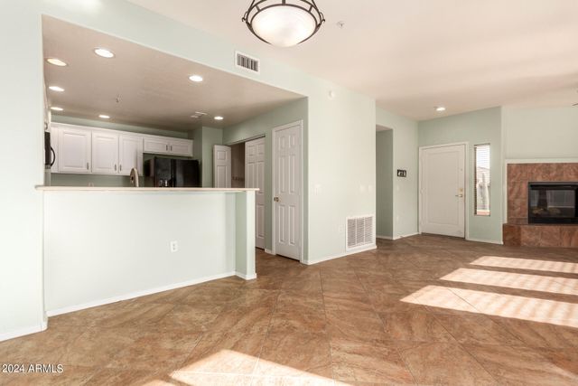 19700 N 76TH Street 2168, Scottsdale, AZ 85255