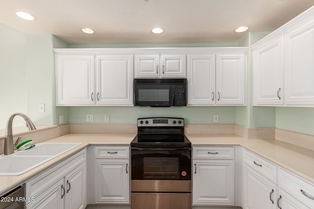 19700 N 76TH Street 2168, Scottsdale, AZ 85255