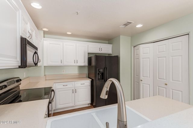 19700 N 76TH Street 2168, Scottsdale, AZ 85255