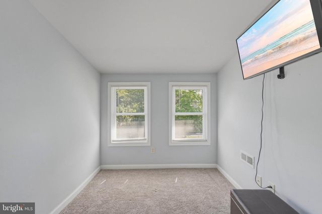 50 OSBORNE AVE, Vineland, NJ 08360