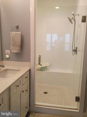 3113 SUNDROPS CT, Fairfax, VA 22031