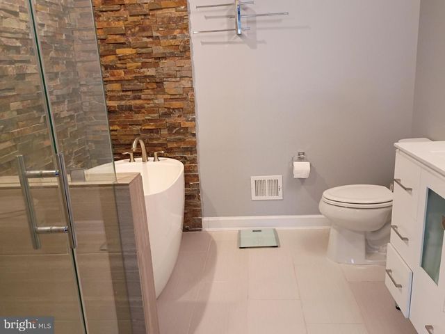 3113 SUNDROPS CT, Fairfax, VA 22031